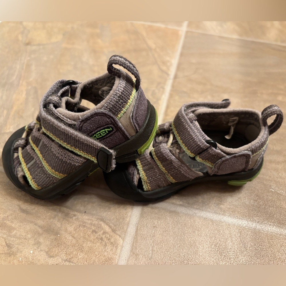 Keen Baby Sz 4 Newport H2 Sport Sandals. ExcltUC! Velcro intact! 15%offw2+bndle - Picture 5 of 9